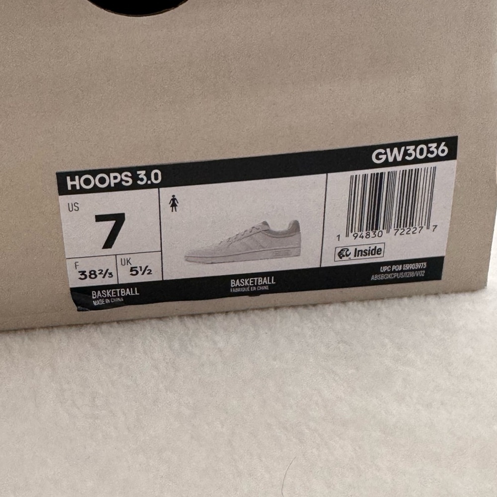 Adidas Hoops 3.0 White Sneakers in Size 7 New In Box - Picture 7 of 7